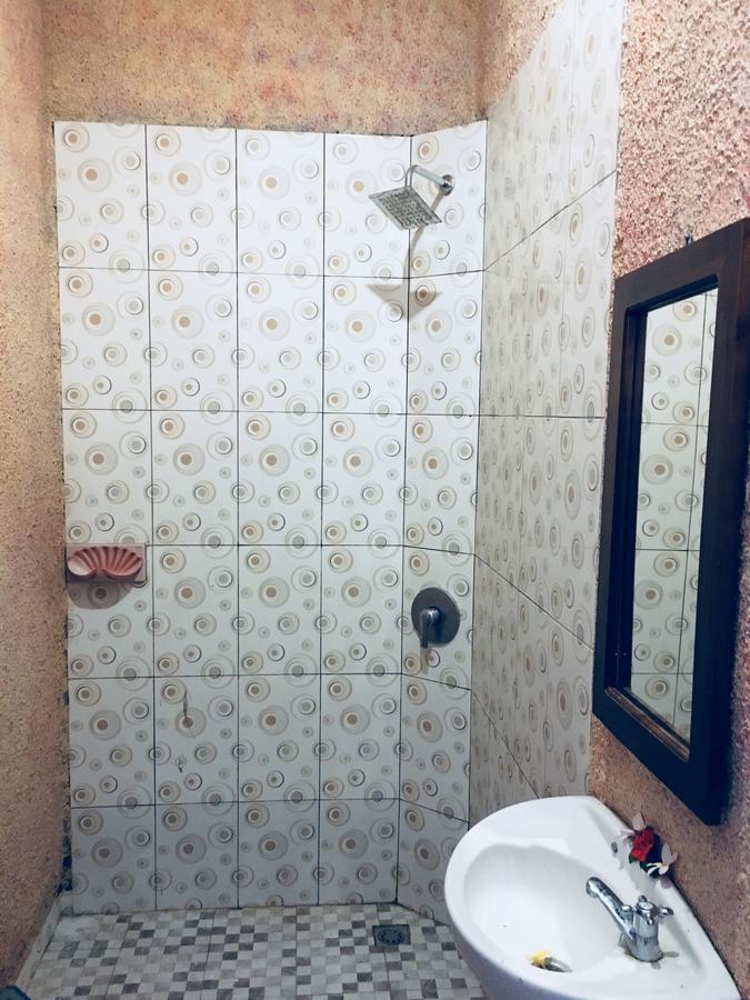 Yudhist Guest House نوسا ليمبونغان المظهر الخارجي الصورة